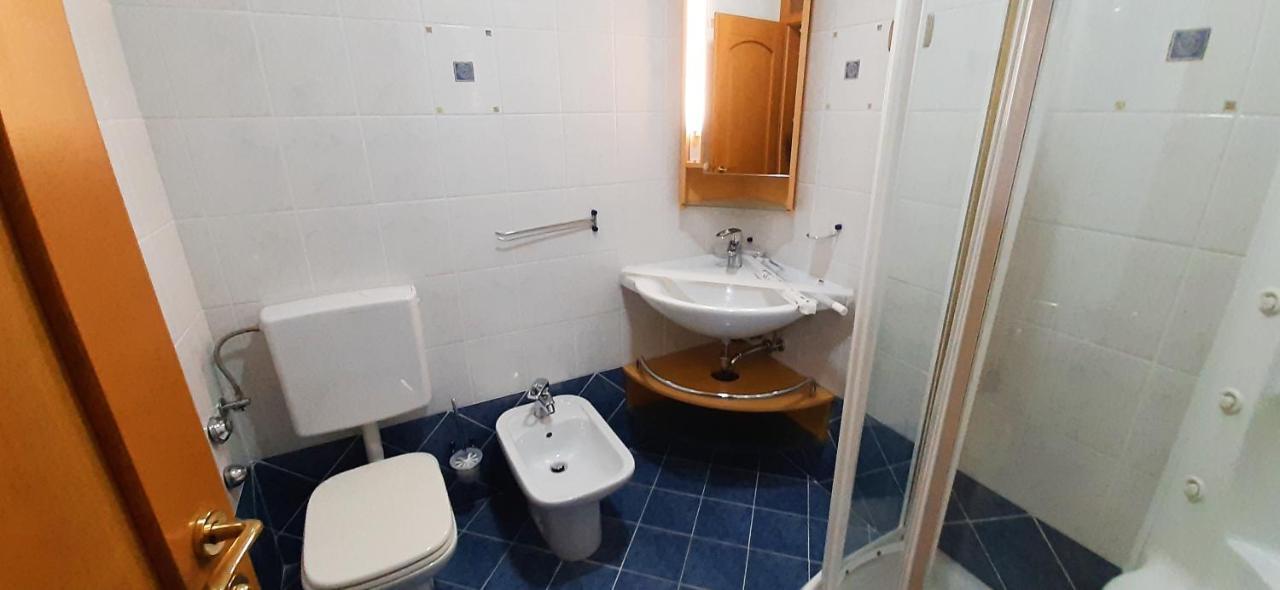 Relax Vila Kampel Koper Dış mekan fotoğraf